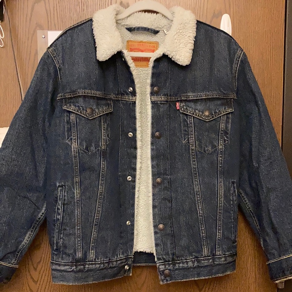 Levi’s sherpa jacket